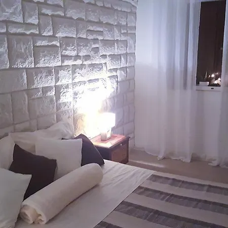 Vikendica Small House *