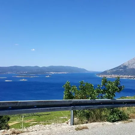 Vikendica Small House